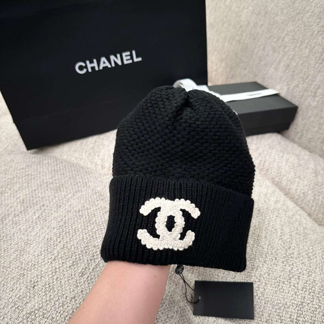 M1R86C17 Fashion hats