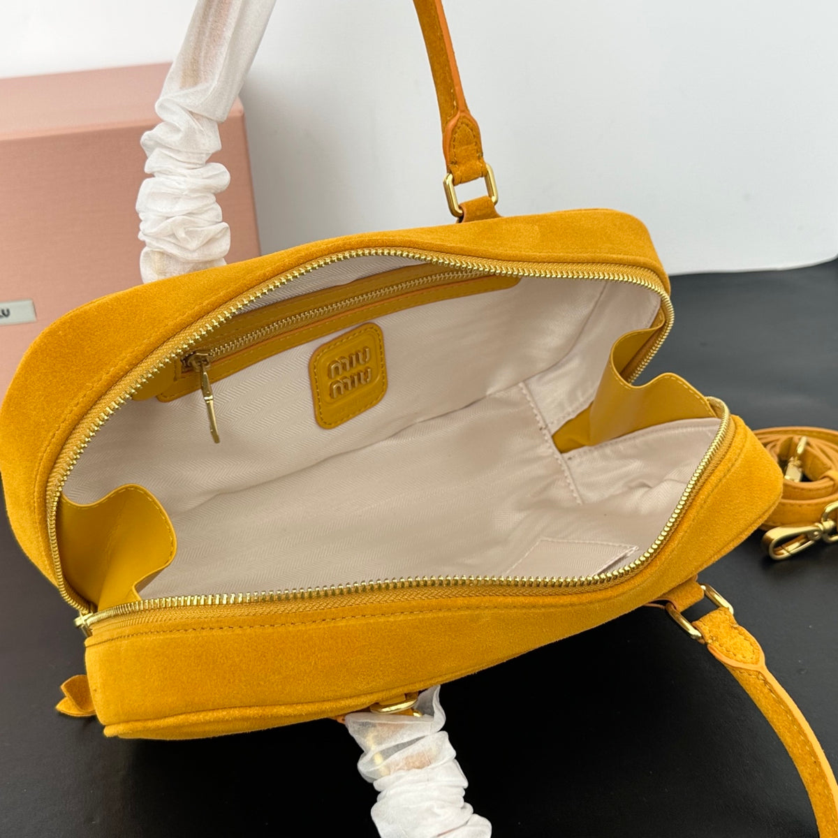 146PA153B Popular leather bags