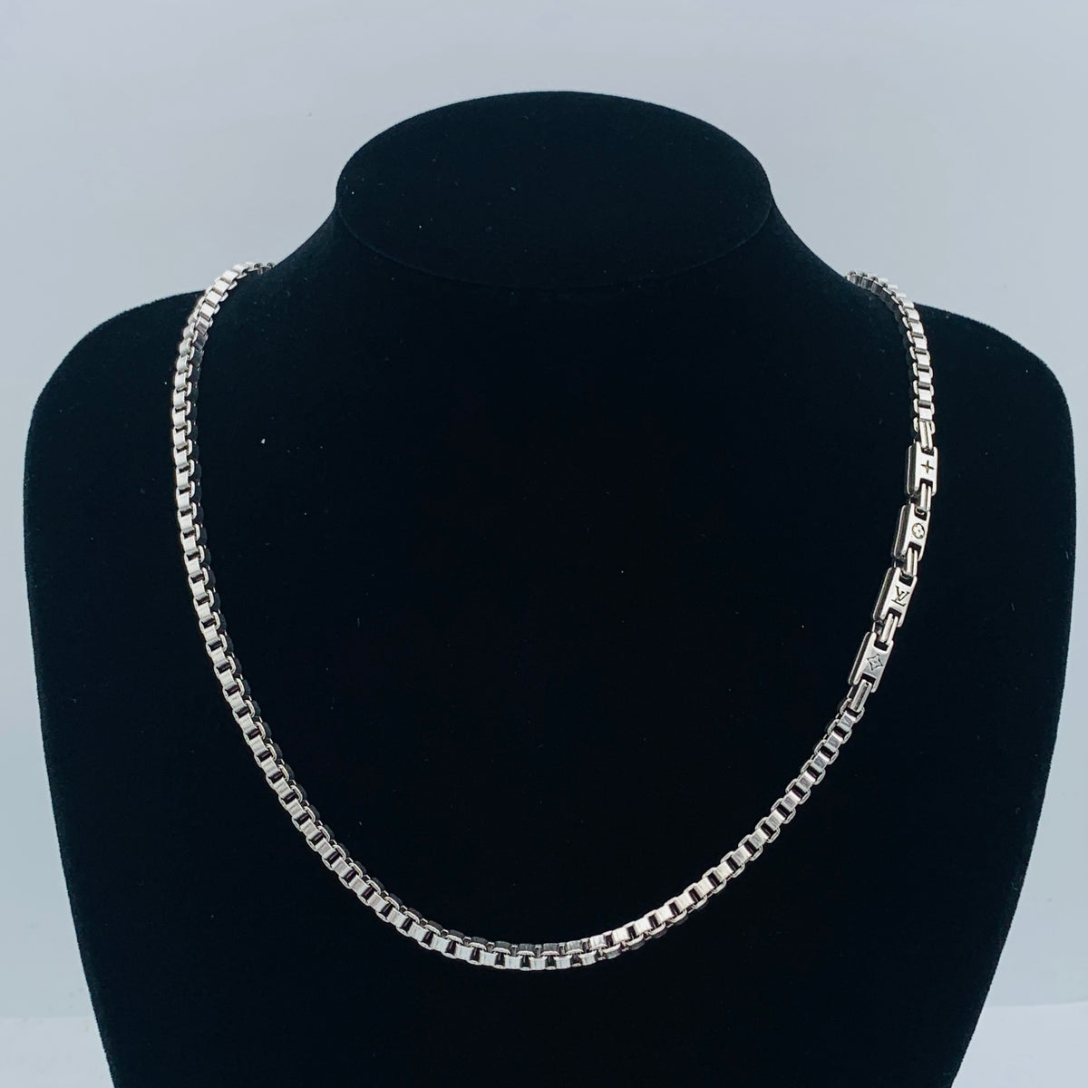 175RE21X Popular   Necklaces