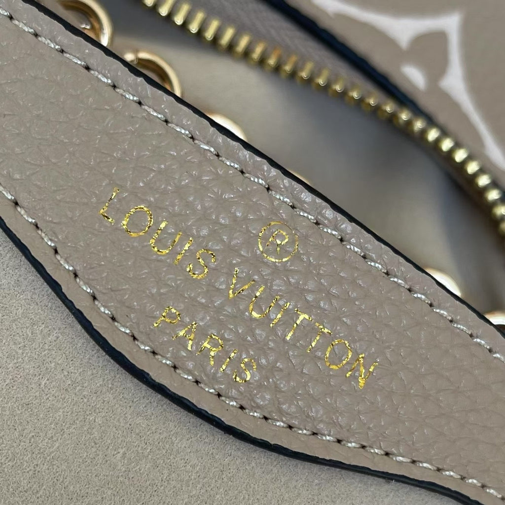 B1R76E01 Fashion leather bag