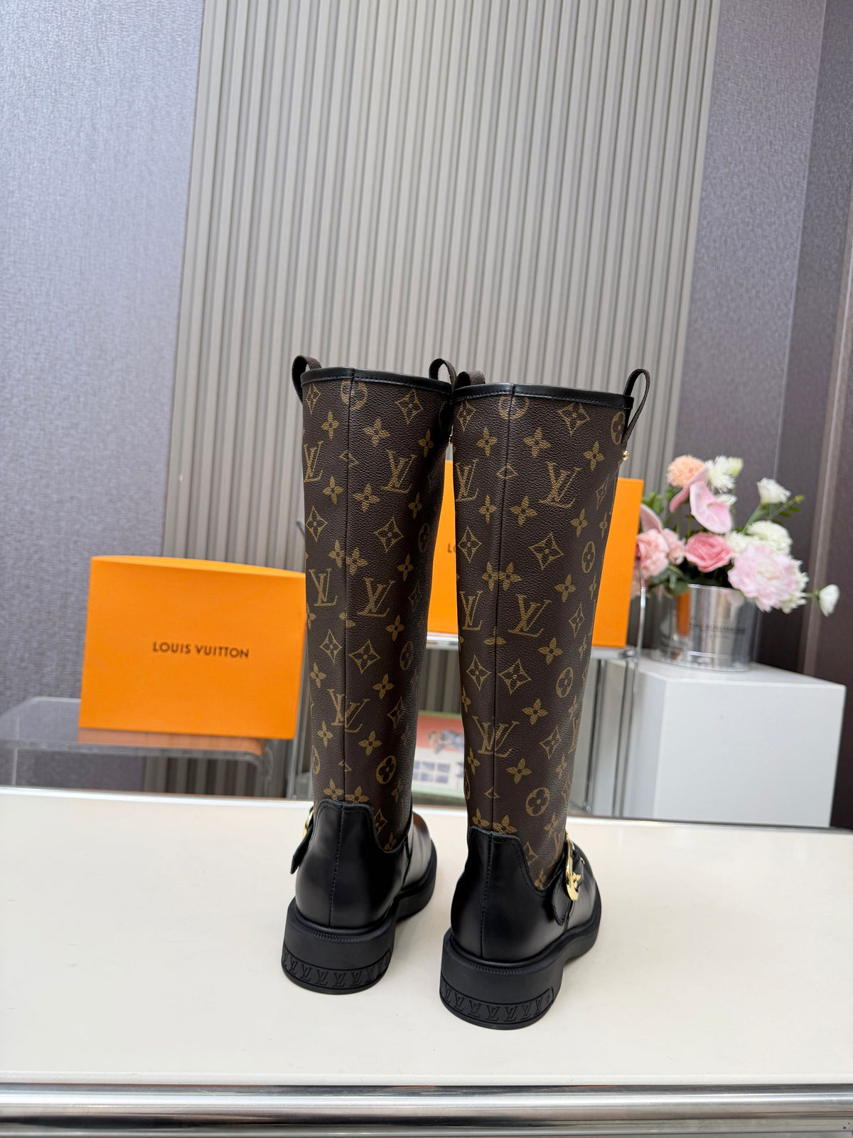 Z2P106E21 Fashion high-quality shoes