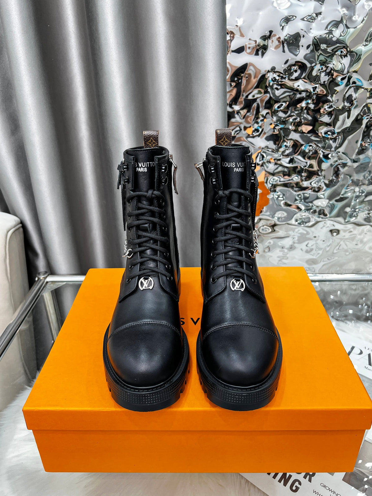 Z2P106E23 Fashion high-quality shoes