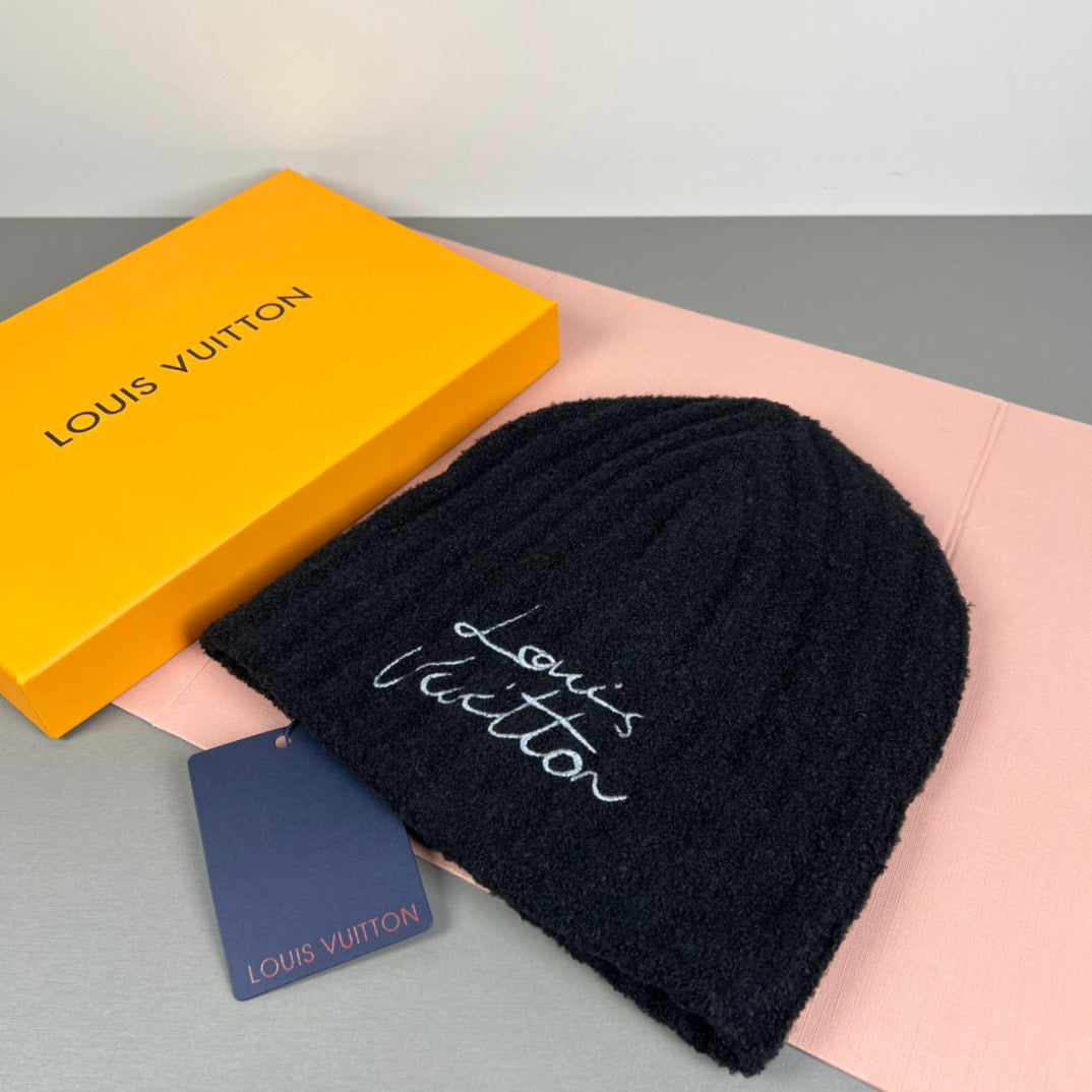 M1R86E5 Fashion hats
