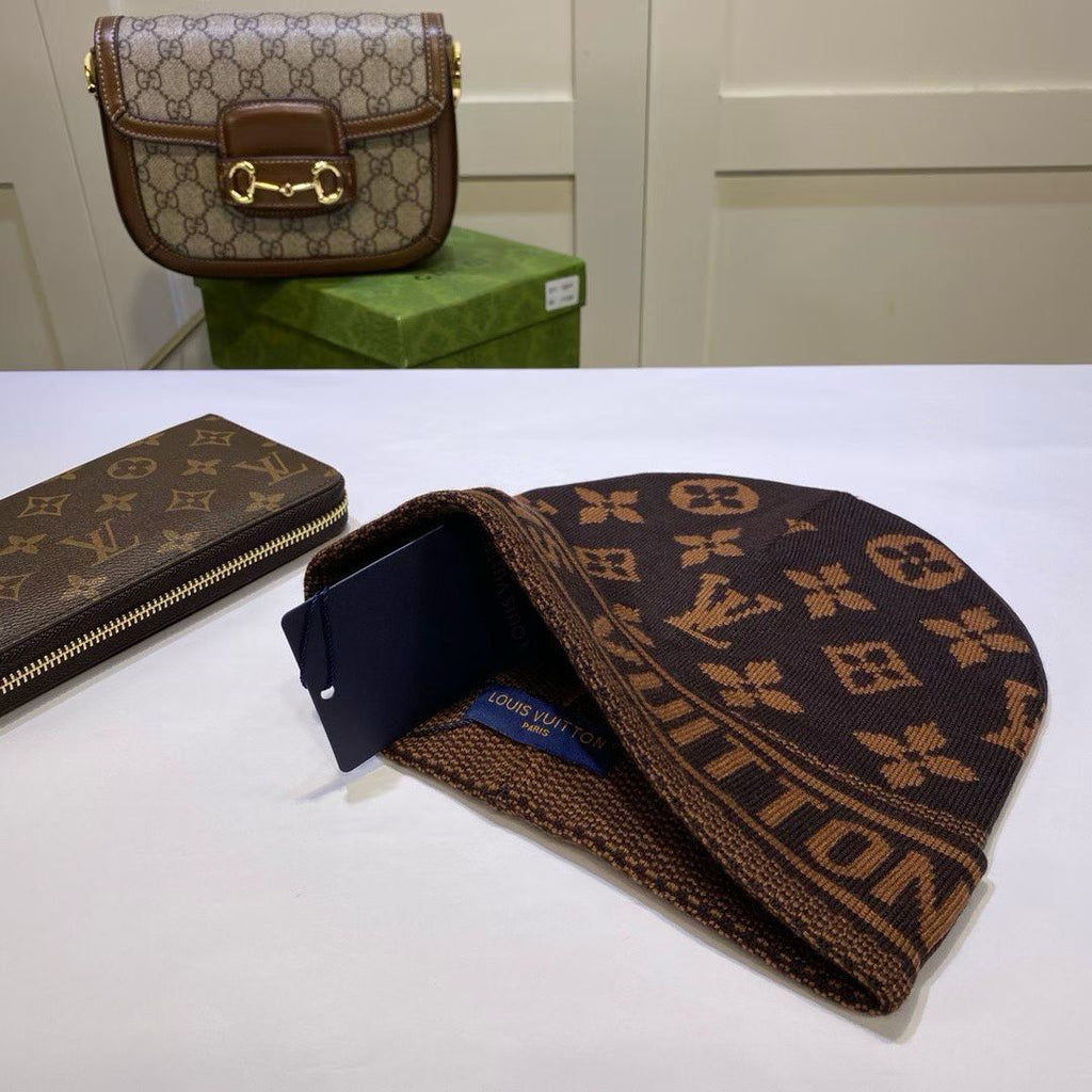M1R86E69 Fashion hats