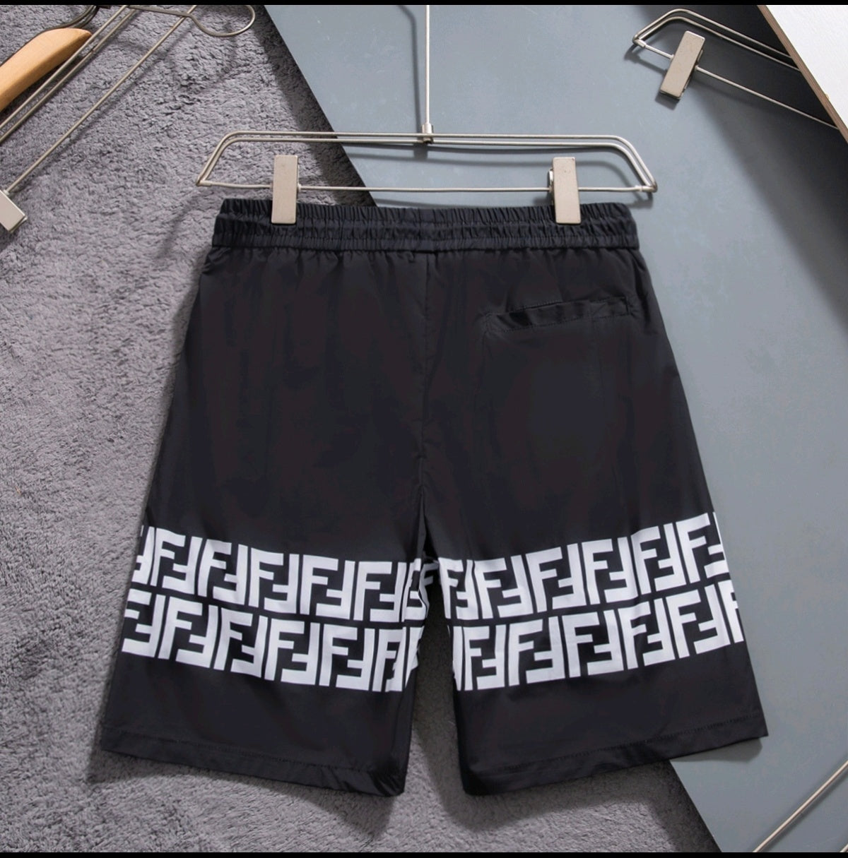 U1N36F25 Popular shorts