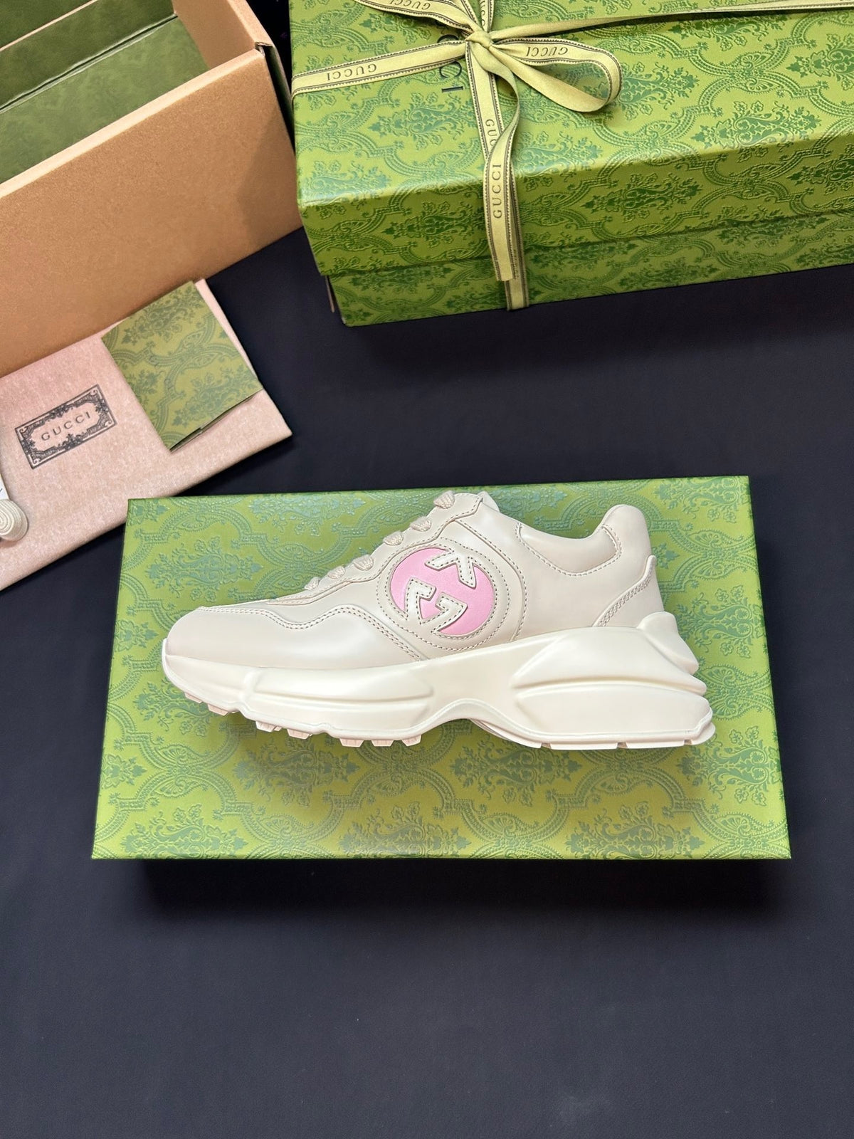 Z2P96B28 Popular high-quality leather shoes