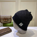 M1R86E34 Fashion hats