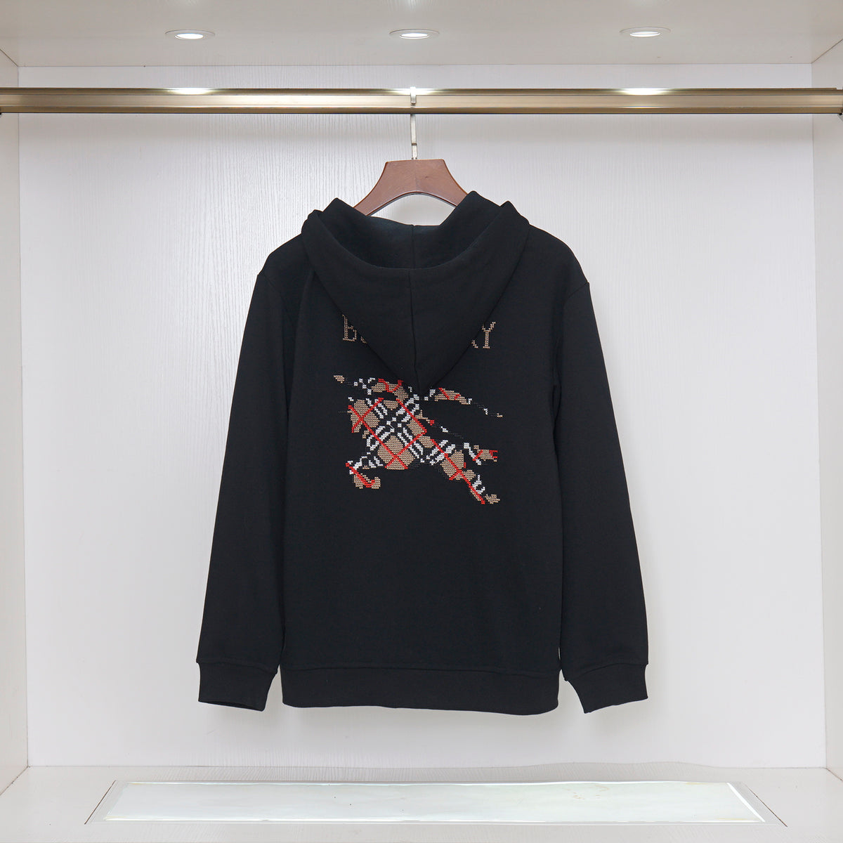 105ZR374U Popular Sweaters