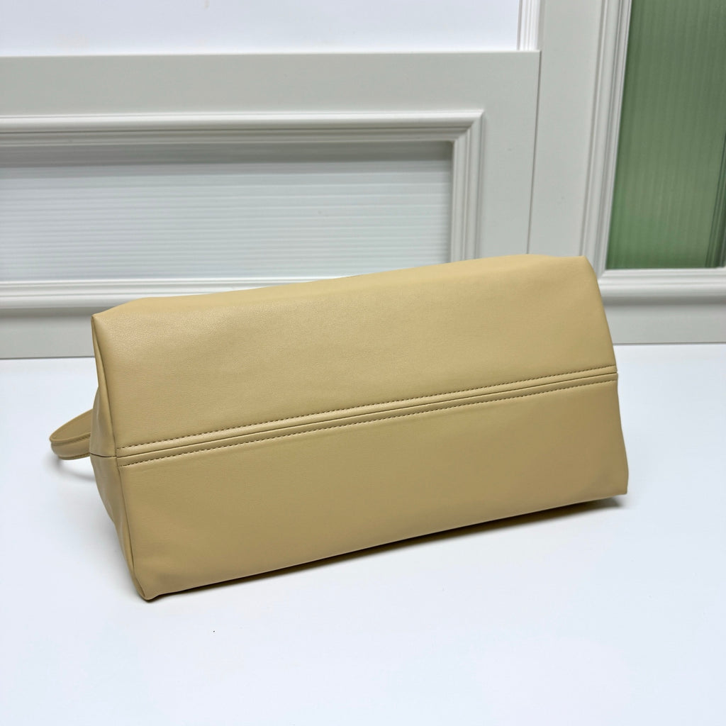 B1R106N1 Fashion leather bag