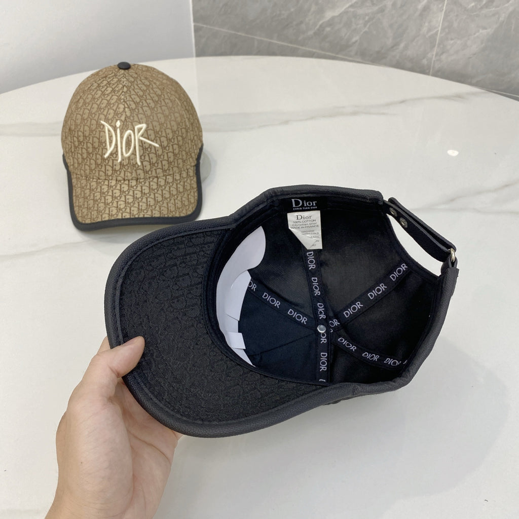M1R86D111 Popular hats