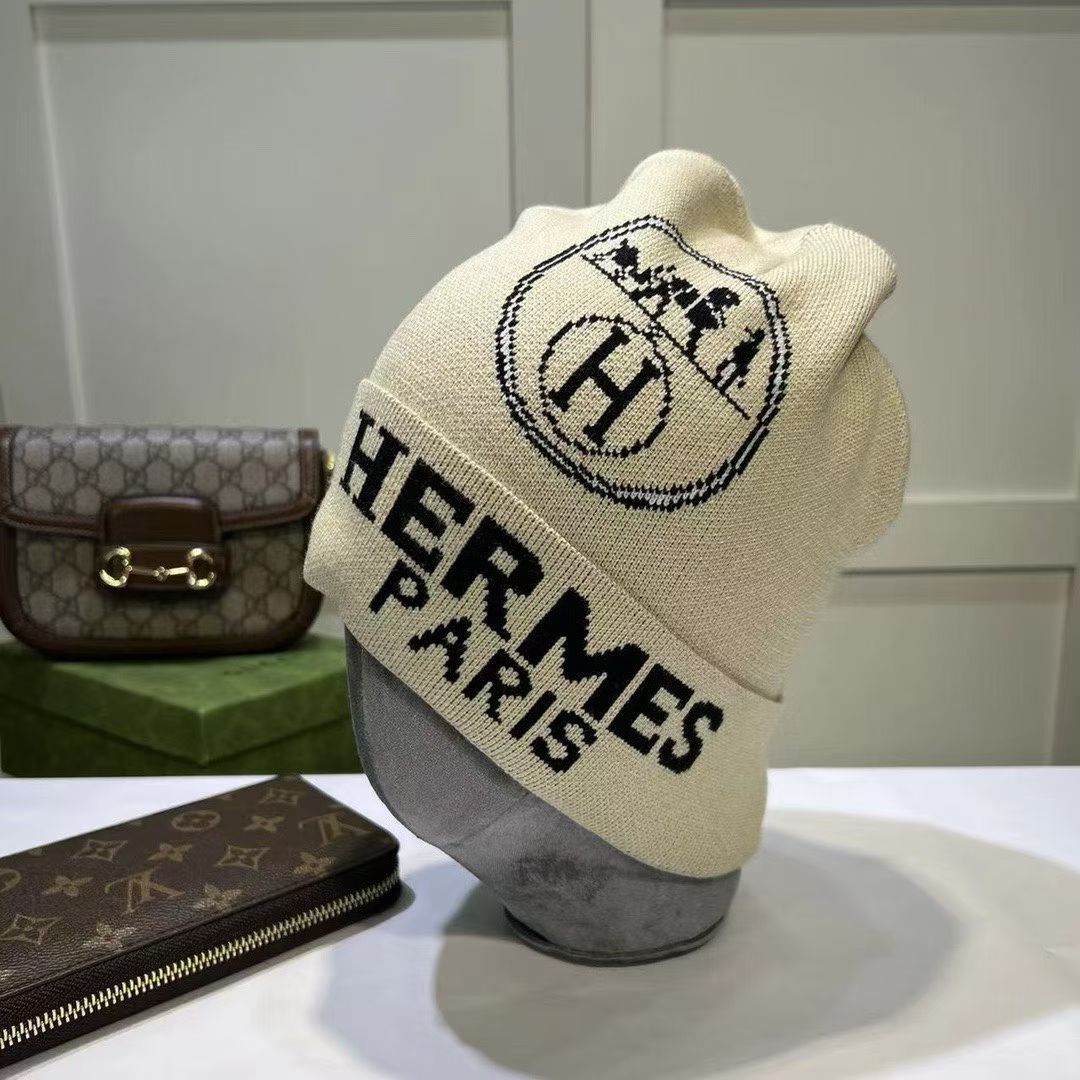 M1R86H46 Fashion hats