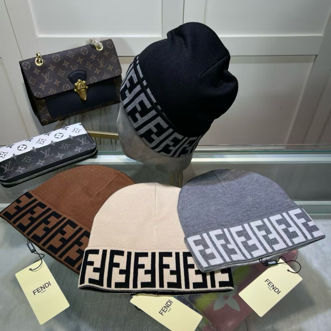 M1R86F32 Fashion hats