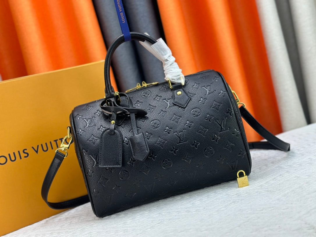 156XE29B Popular leather bag
