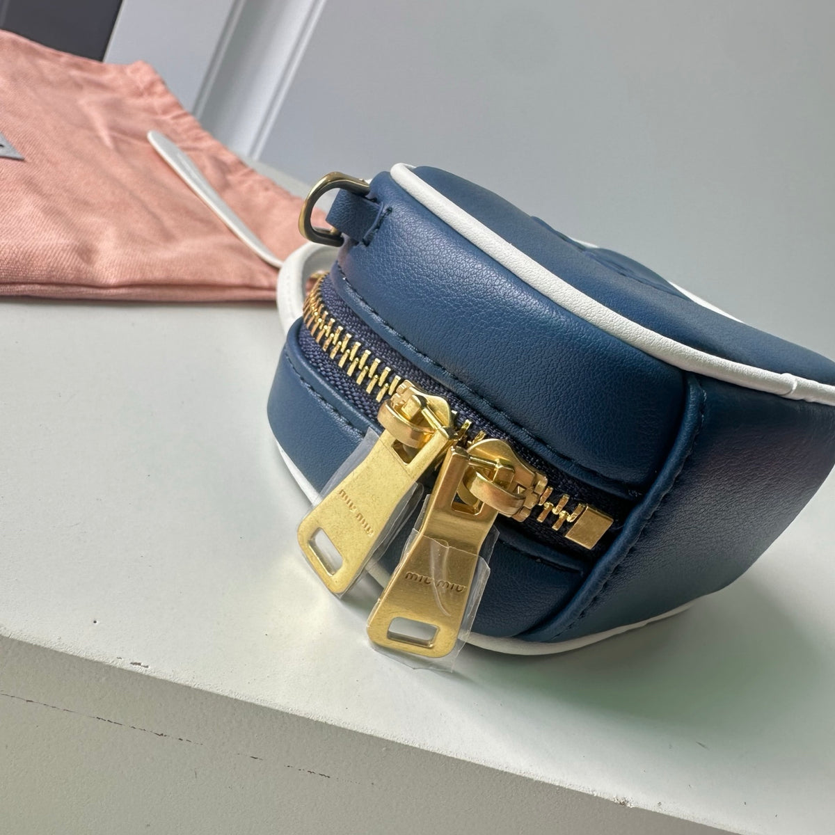 B1P46A164 Popular leather bags