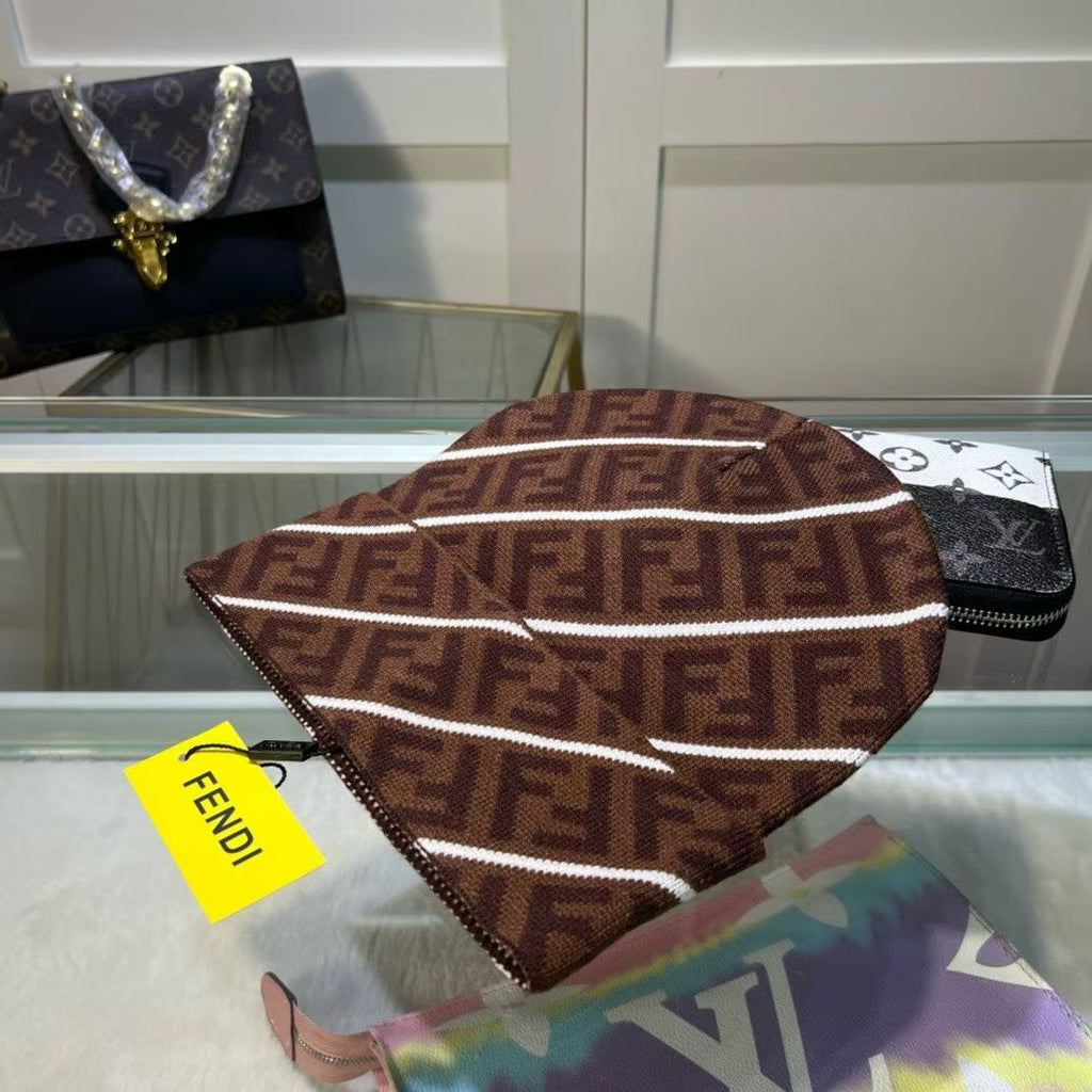 M1R86F78 Fashion hats