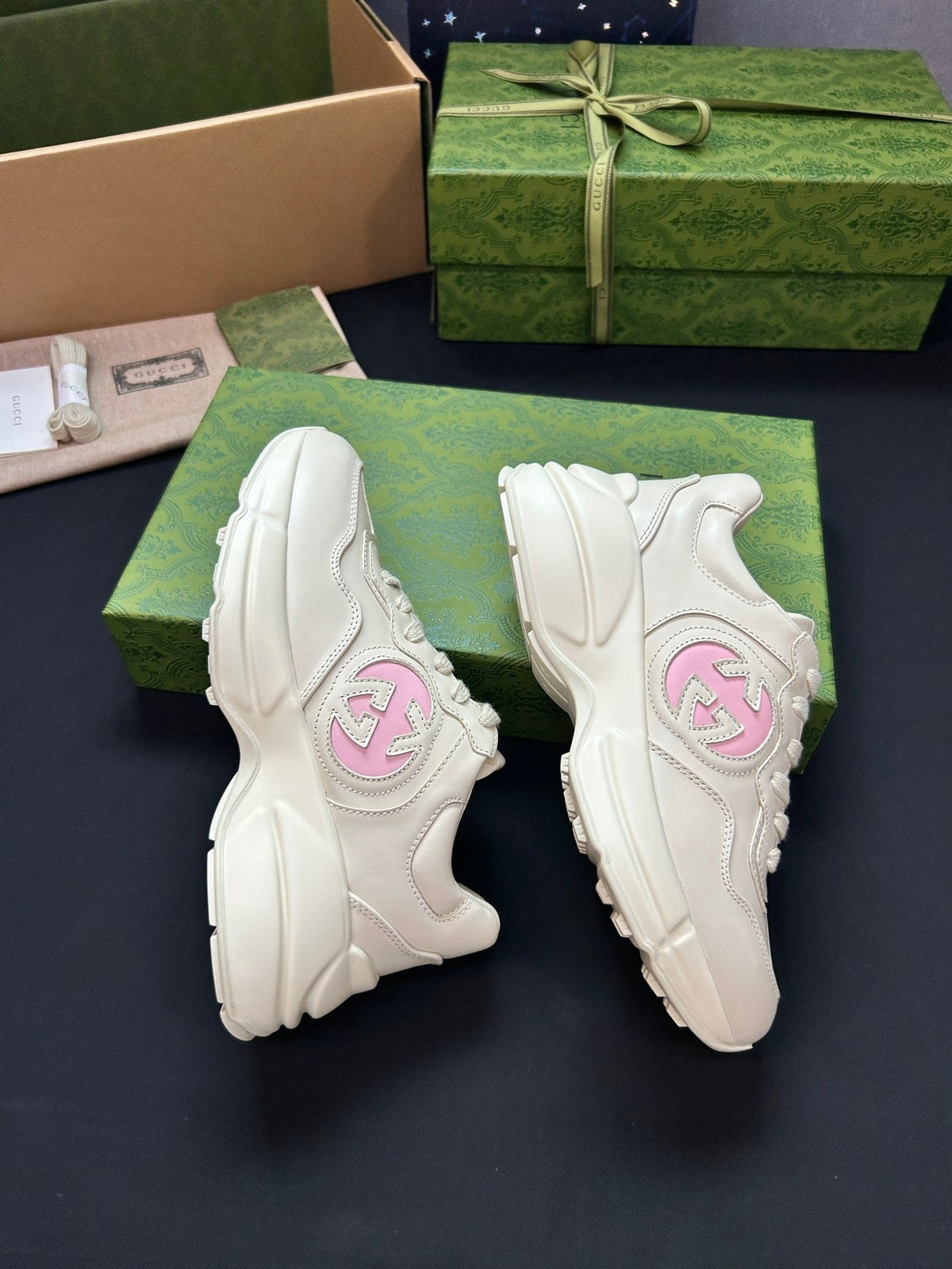 Z2P96B28 Popular high-quality leather shoes