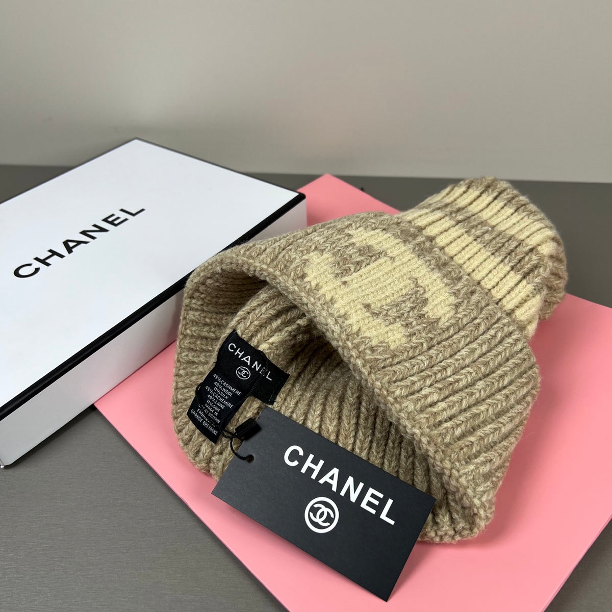 M1R86C4 Fashion hats