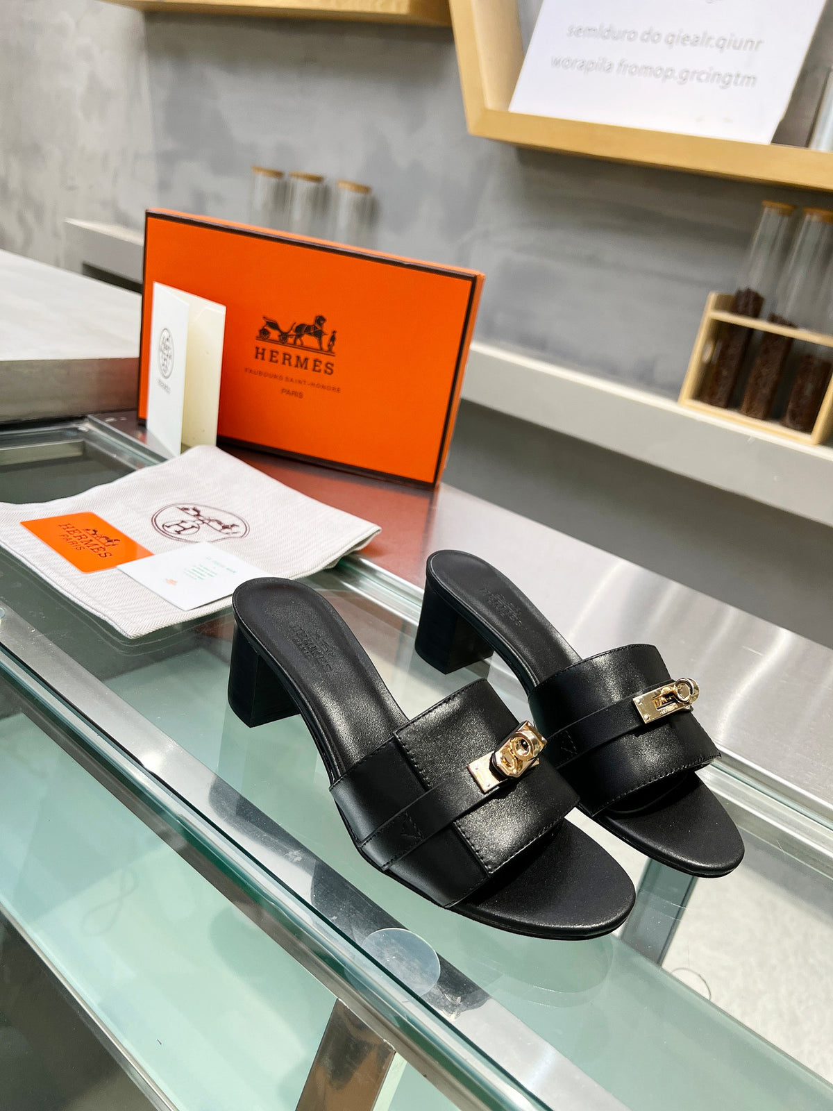 246NH1Z Popular high-quality leather Shoes