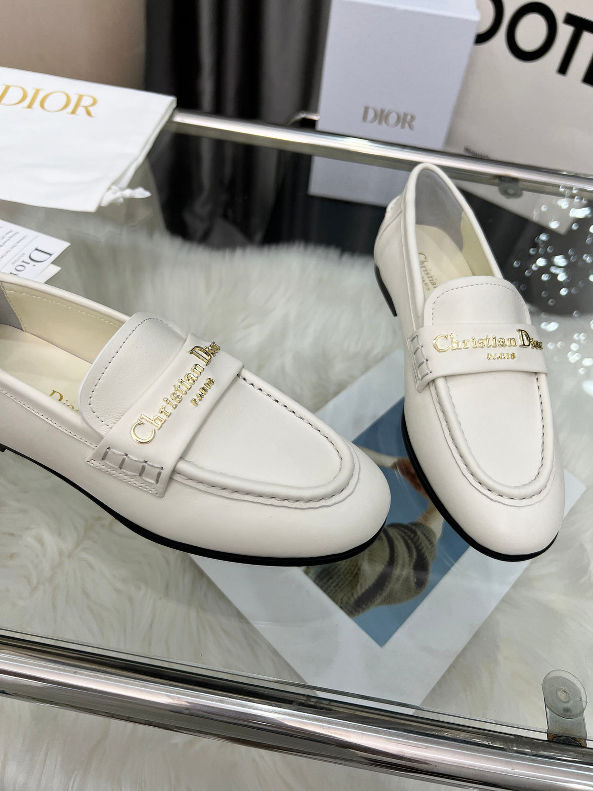 2105QD301Z Popular high-quality leather Shoes