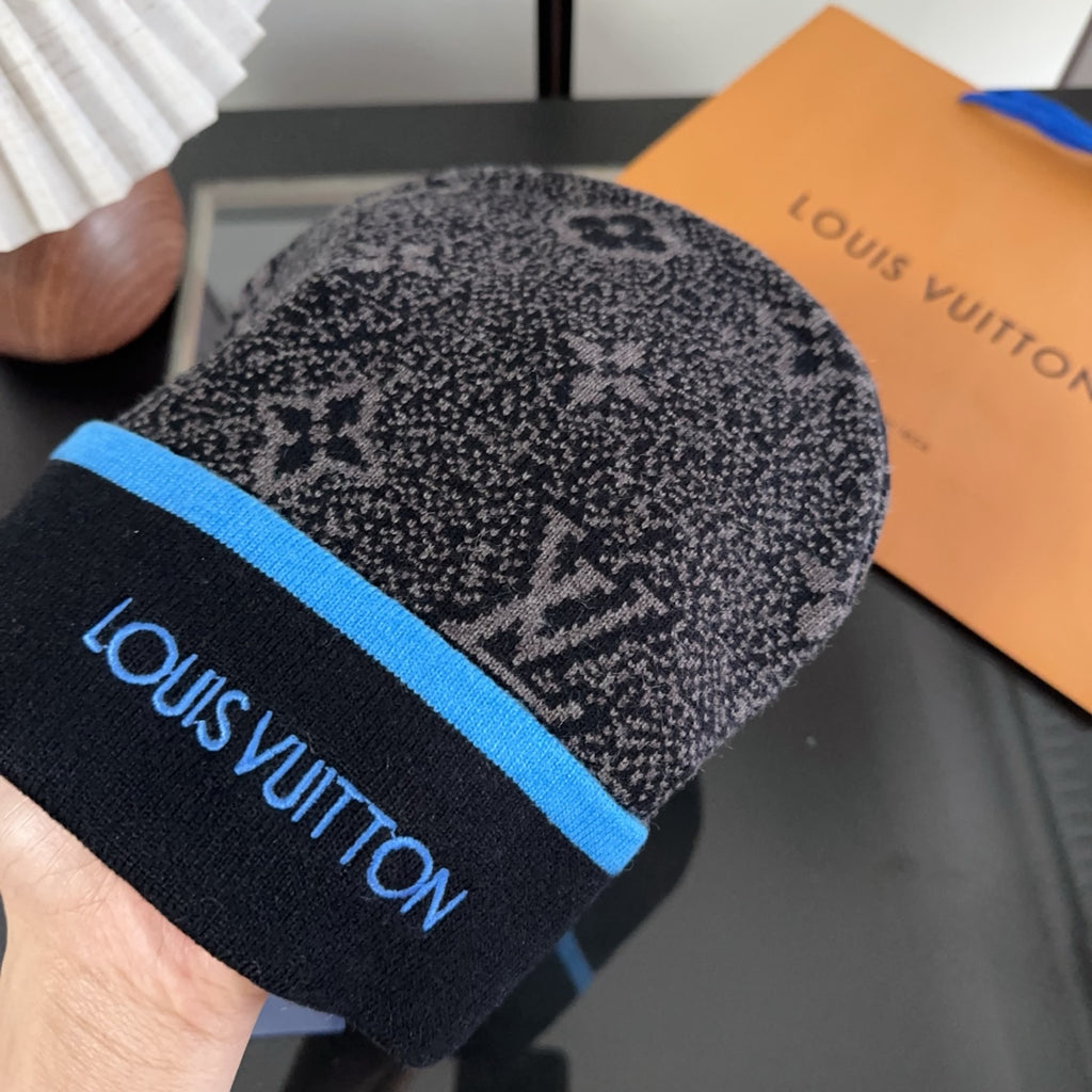 M1R86E19 Fashion hats