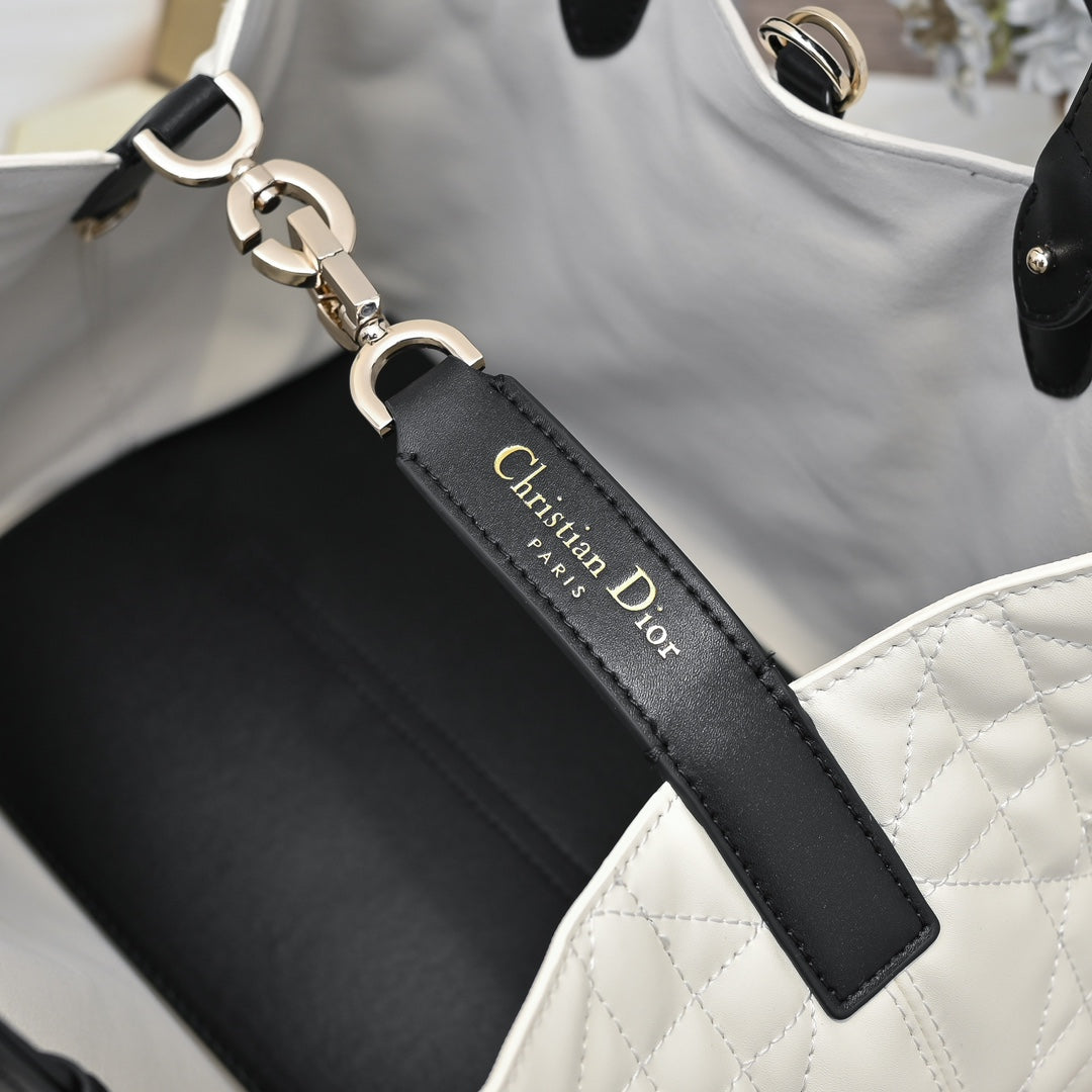 B1R76D40 Fashion leather bag