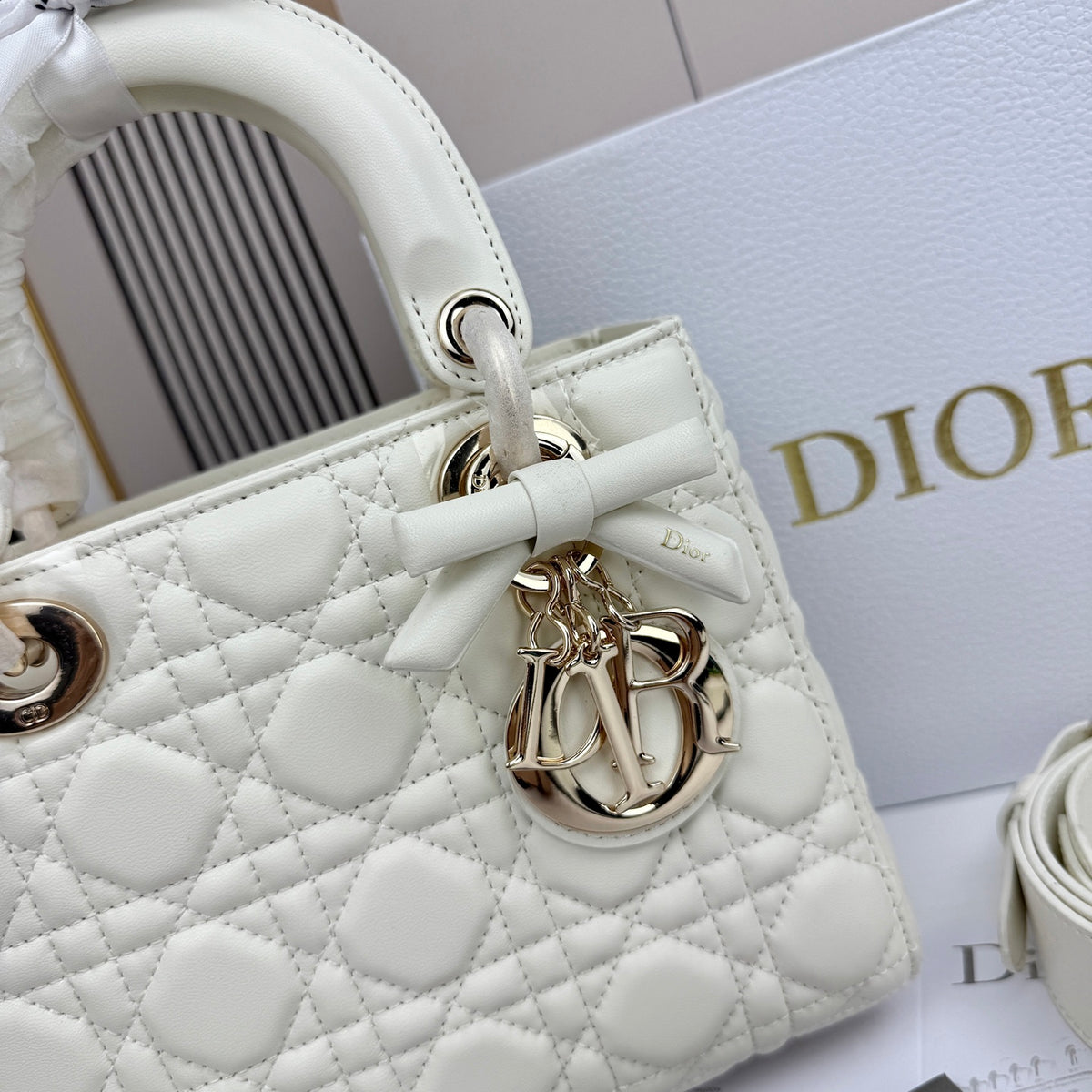 136ND24B Popular leather Purse bag