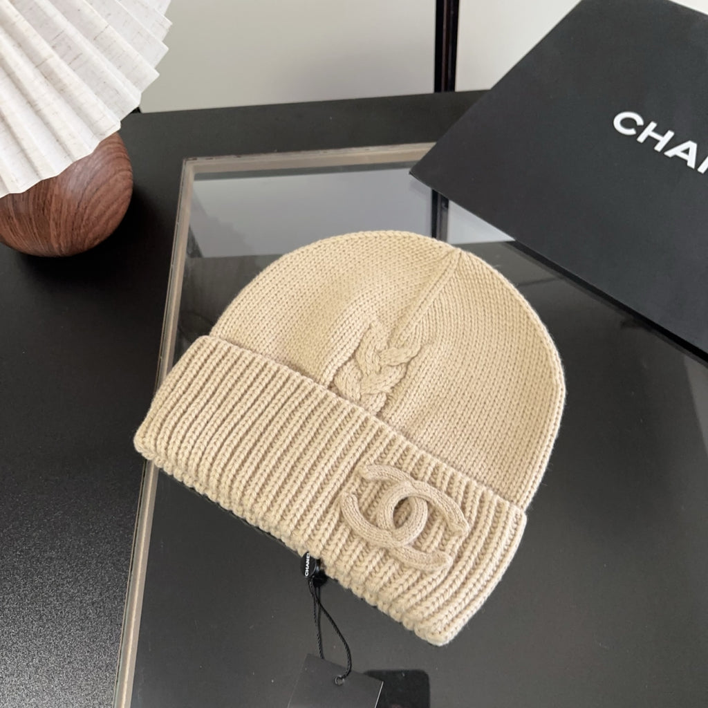 M1R86C22 Fashion hats