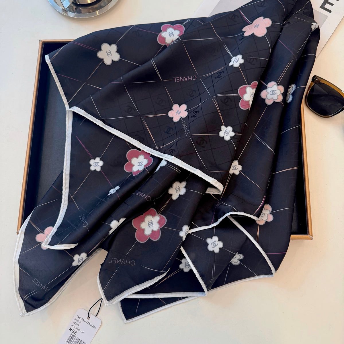 W1N76C1 Popular Silk Scarves