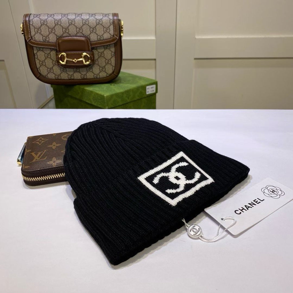 M1R86C65 Fashion hats