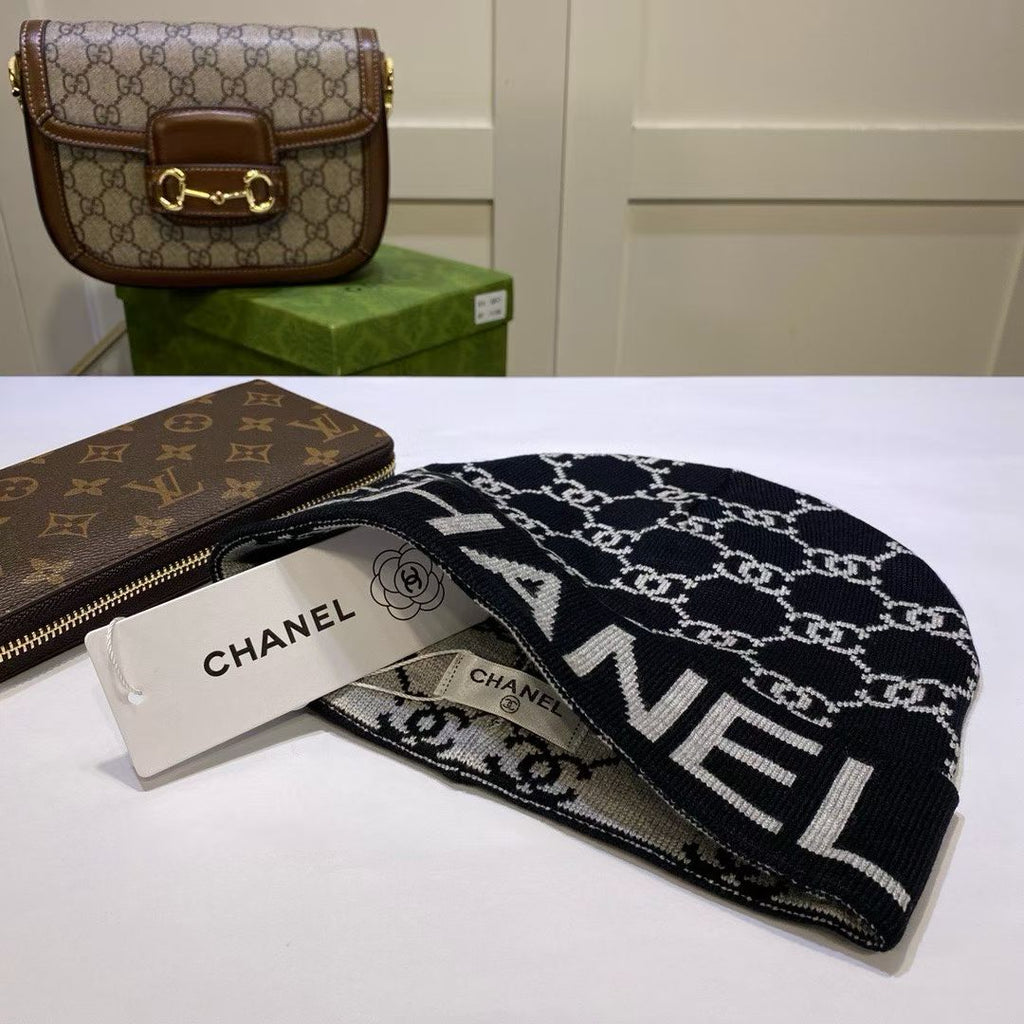 M1R86C67 Fashion hats