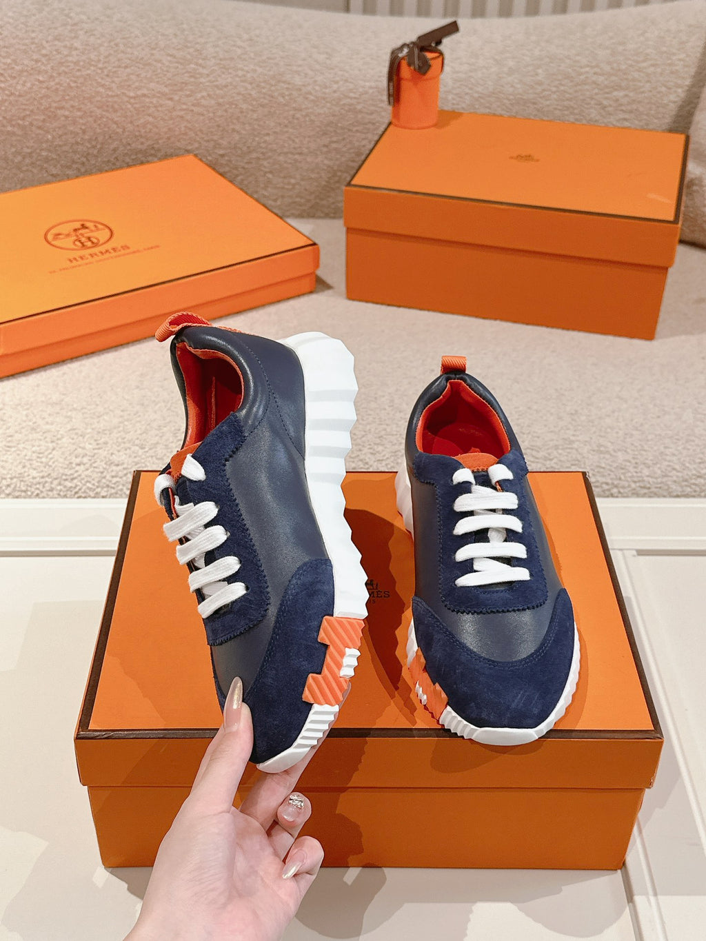 Z2N86H12 Fashion high-quality Shoes