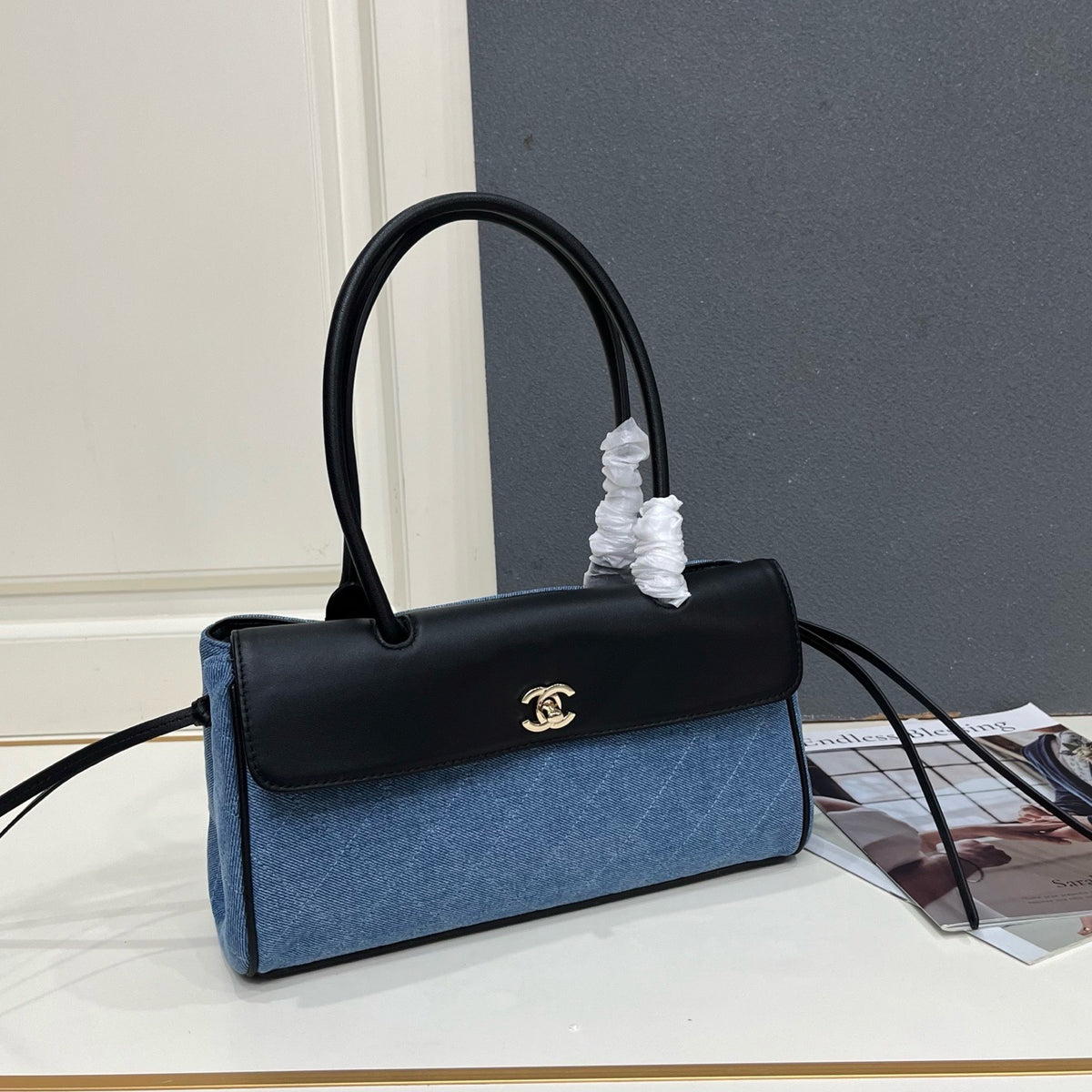 B1R76C24 Fashion bag