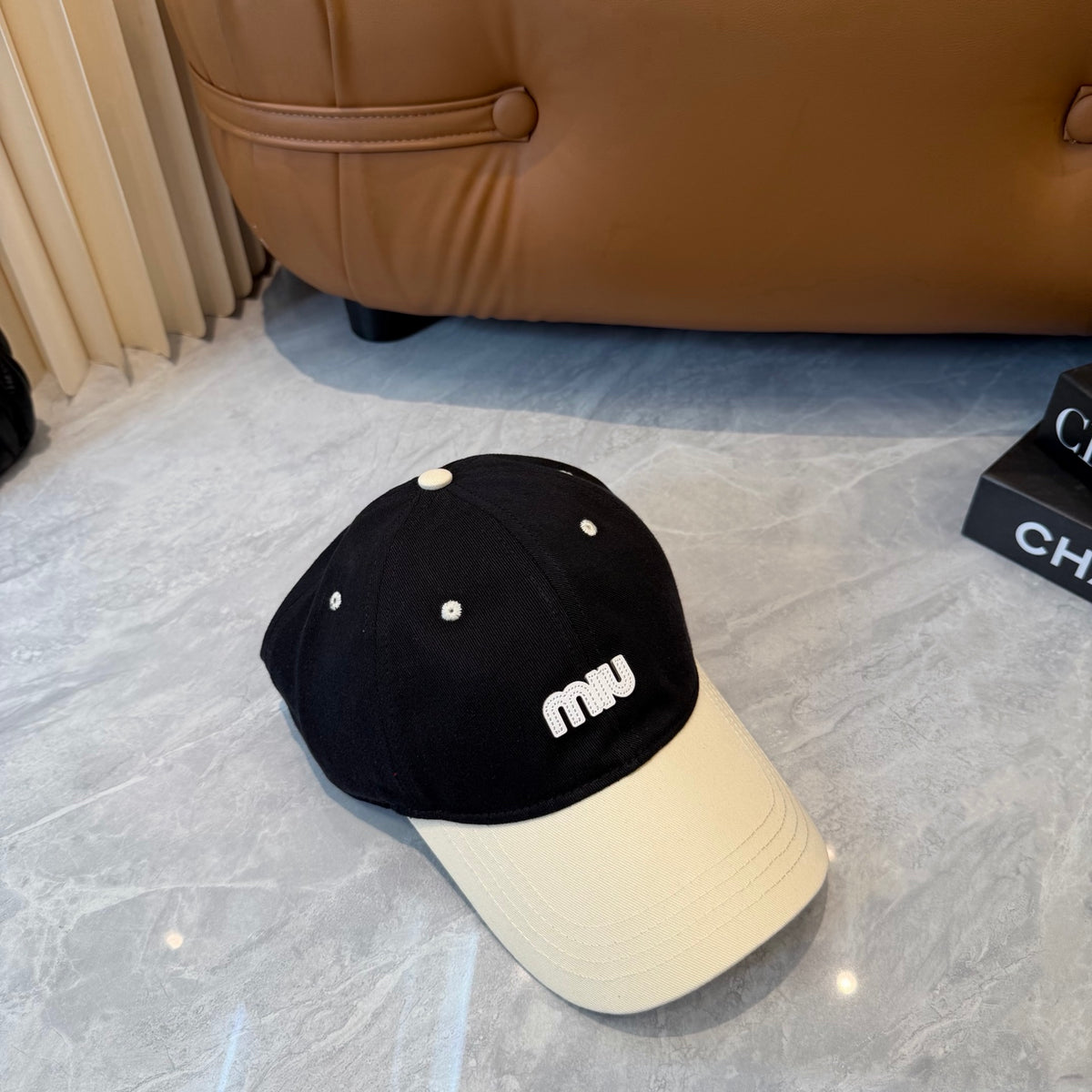 M1R76A8 Fashion hats