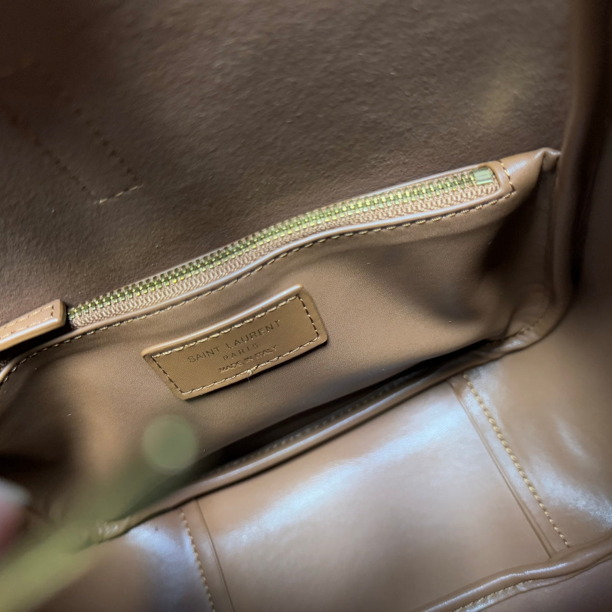 B1R96SL6 Popular leather bag