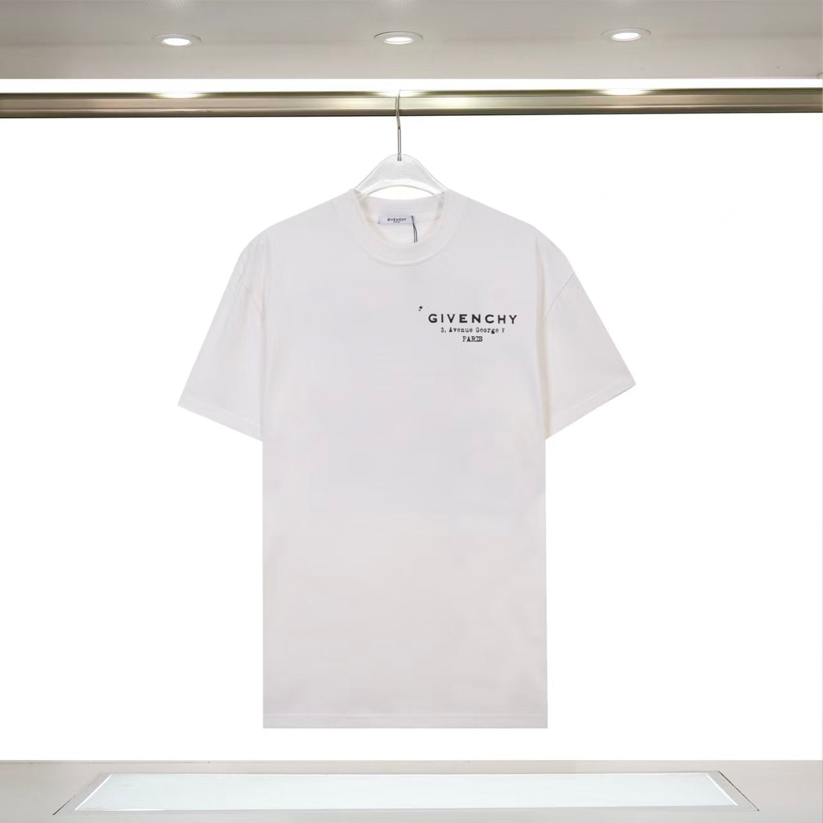 U1R86GV9 Popular T-shirts