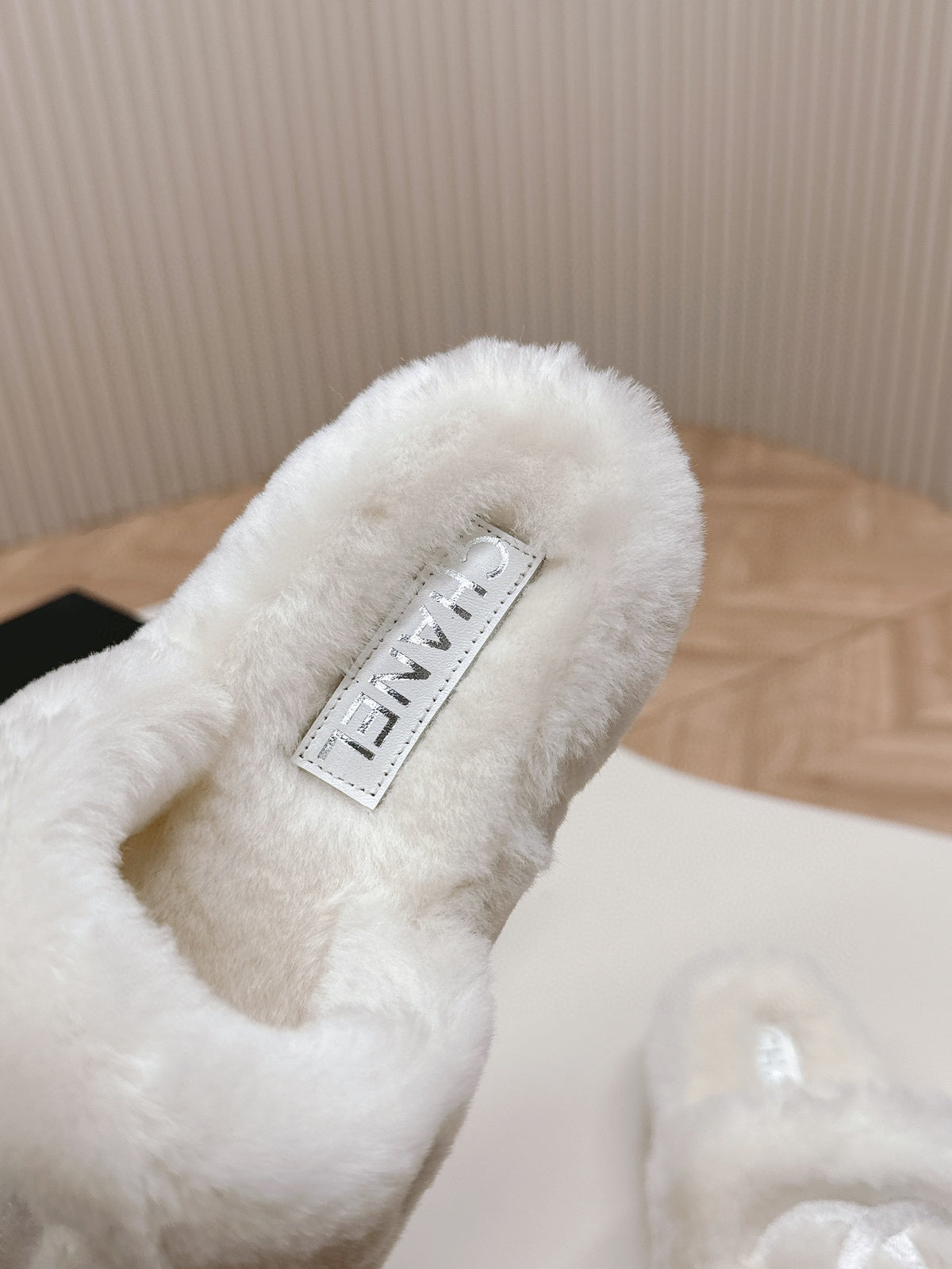 Z2P106C19 Fashion high-quality shoes