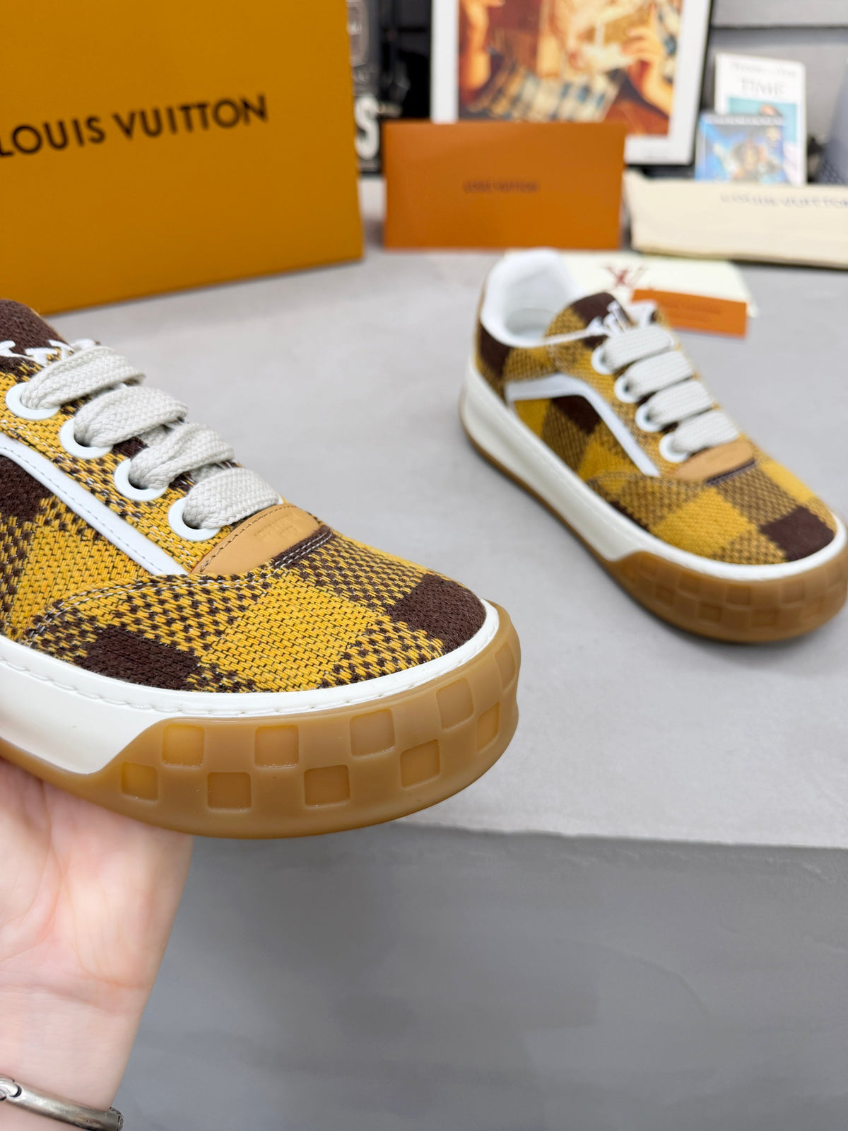 Z2P96E3 Popular high-quality leather shoes