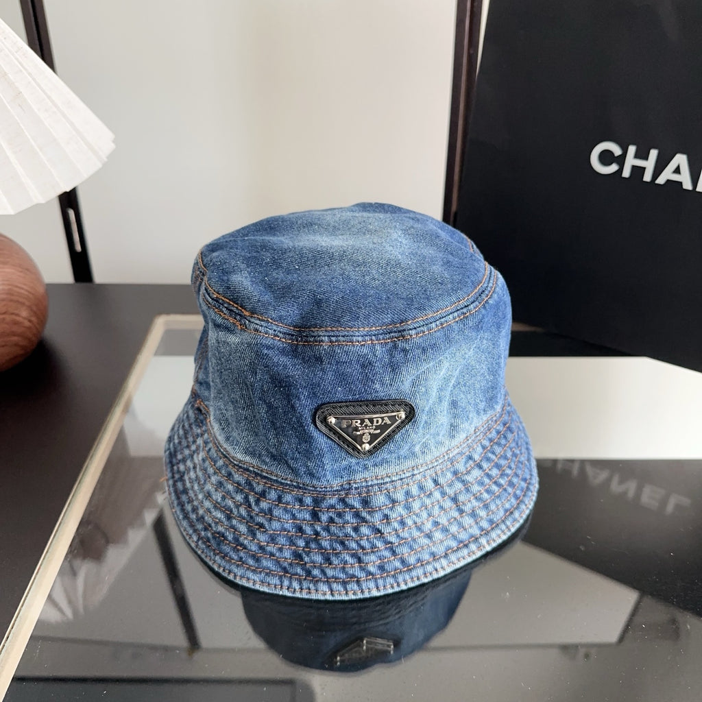 M1R96P26 Fashion hats