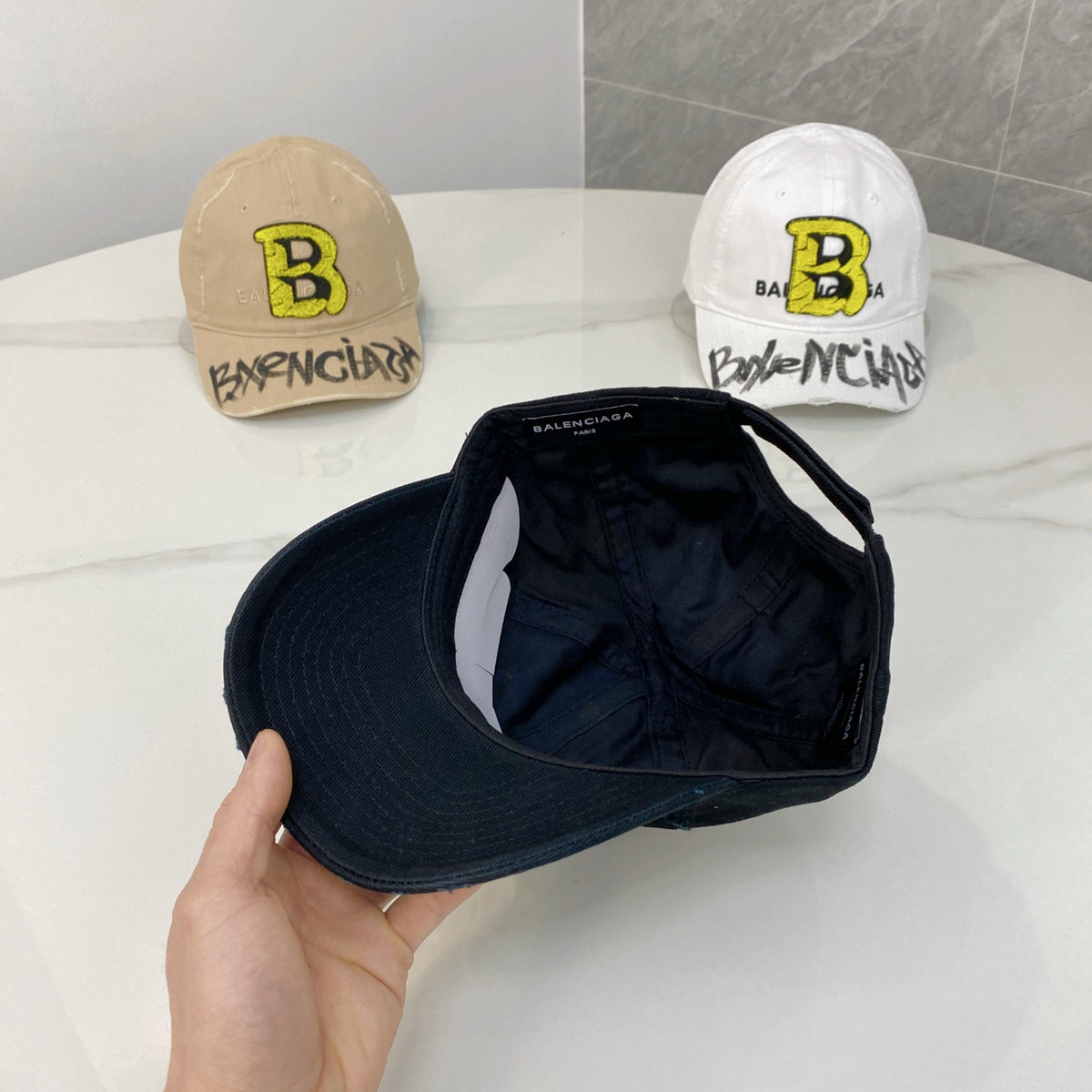 M1R86J128 Fashion hats