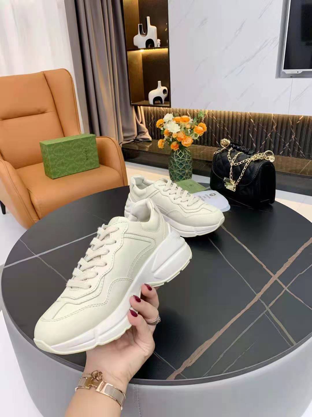 Z2P96B29 Popular high-quality leather shoes
