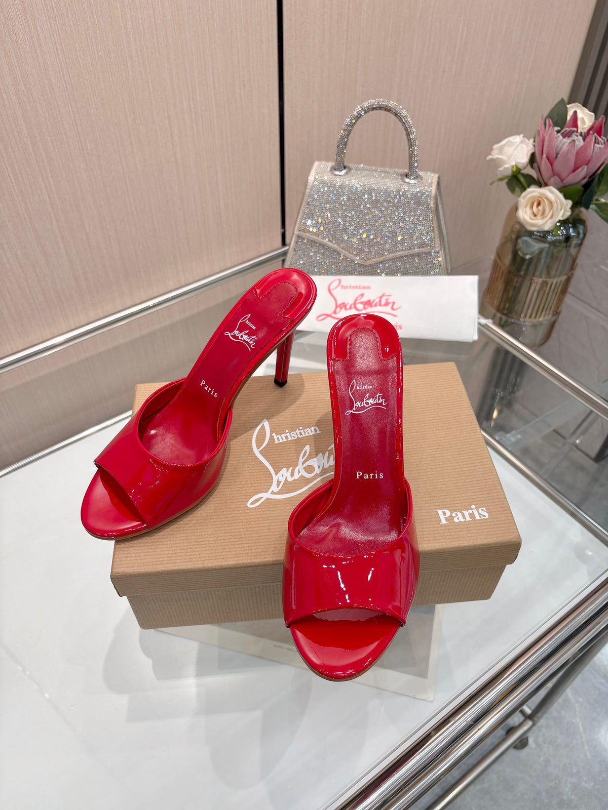 Z2X66A38  Popular leather High heels
