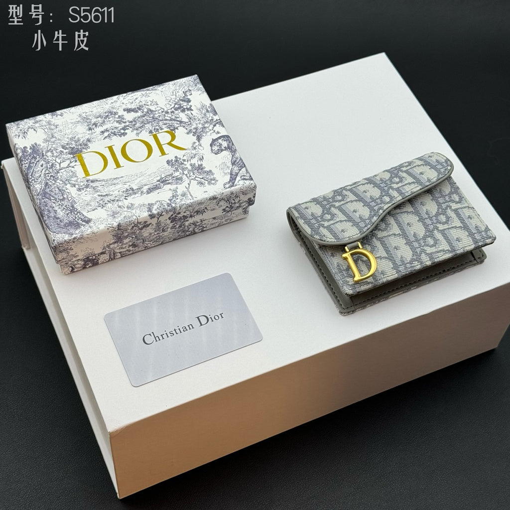 B1X76D5 Fashion wallets