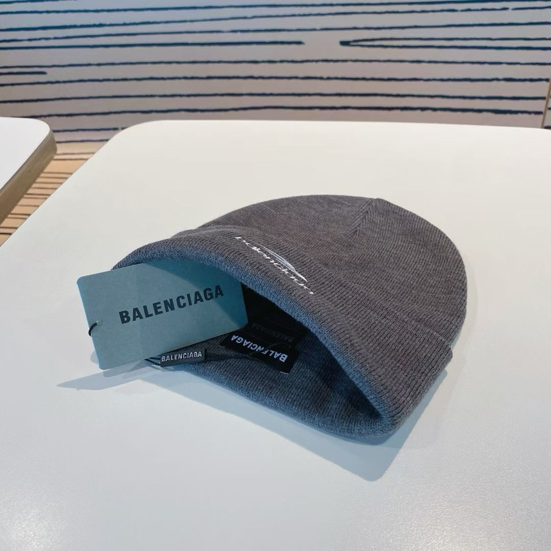 M1R86J93 Fashion hats