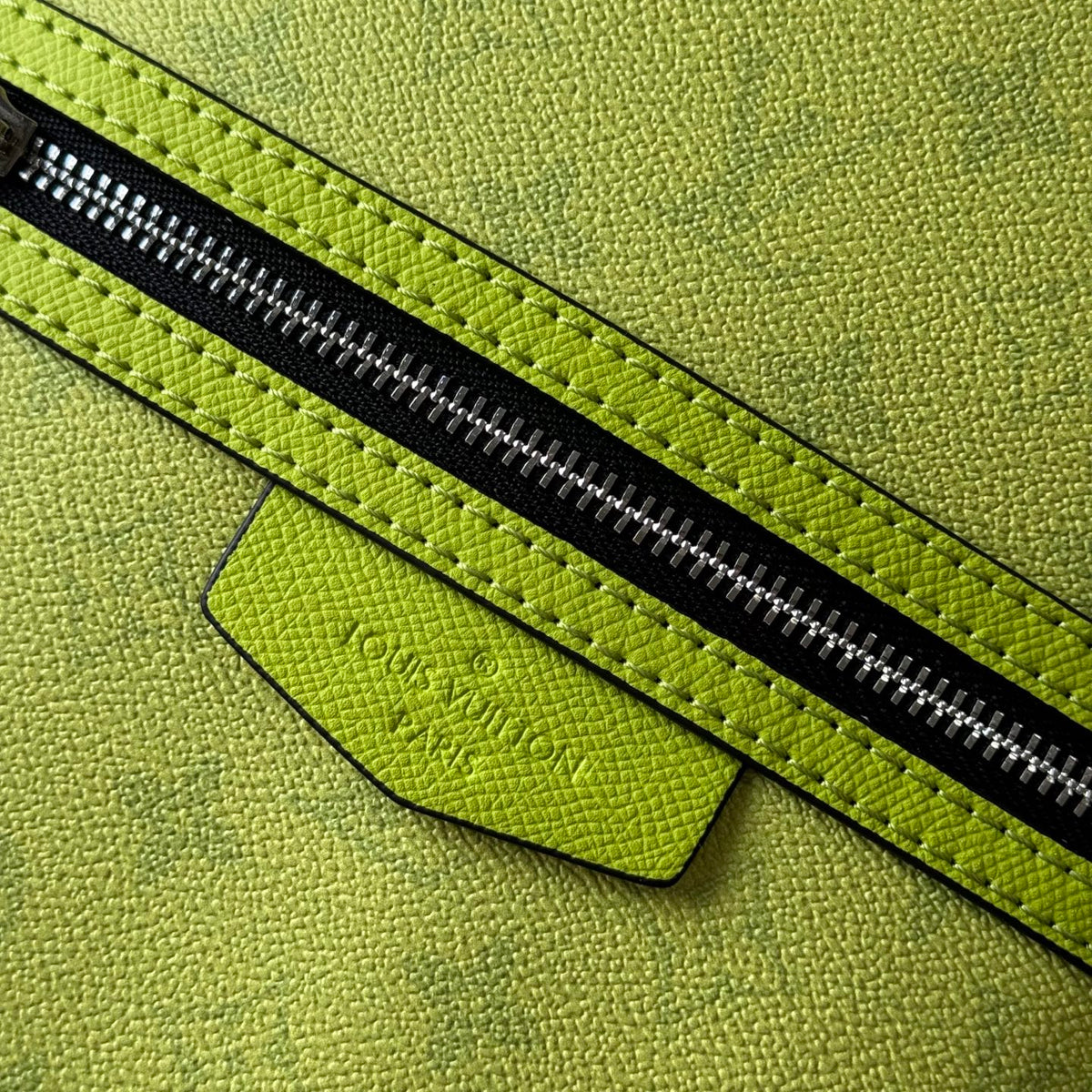B1X66E3 Fashion leather bag