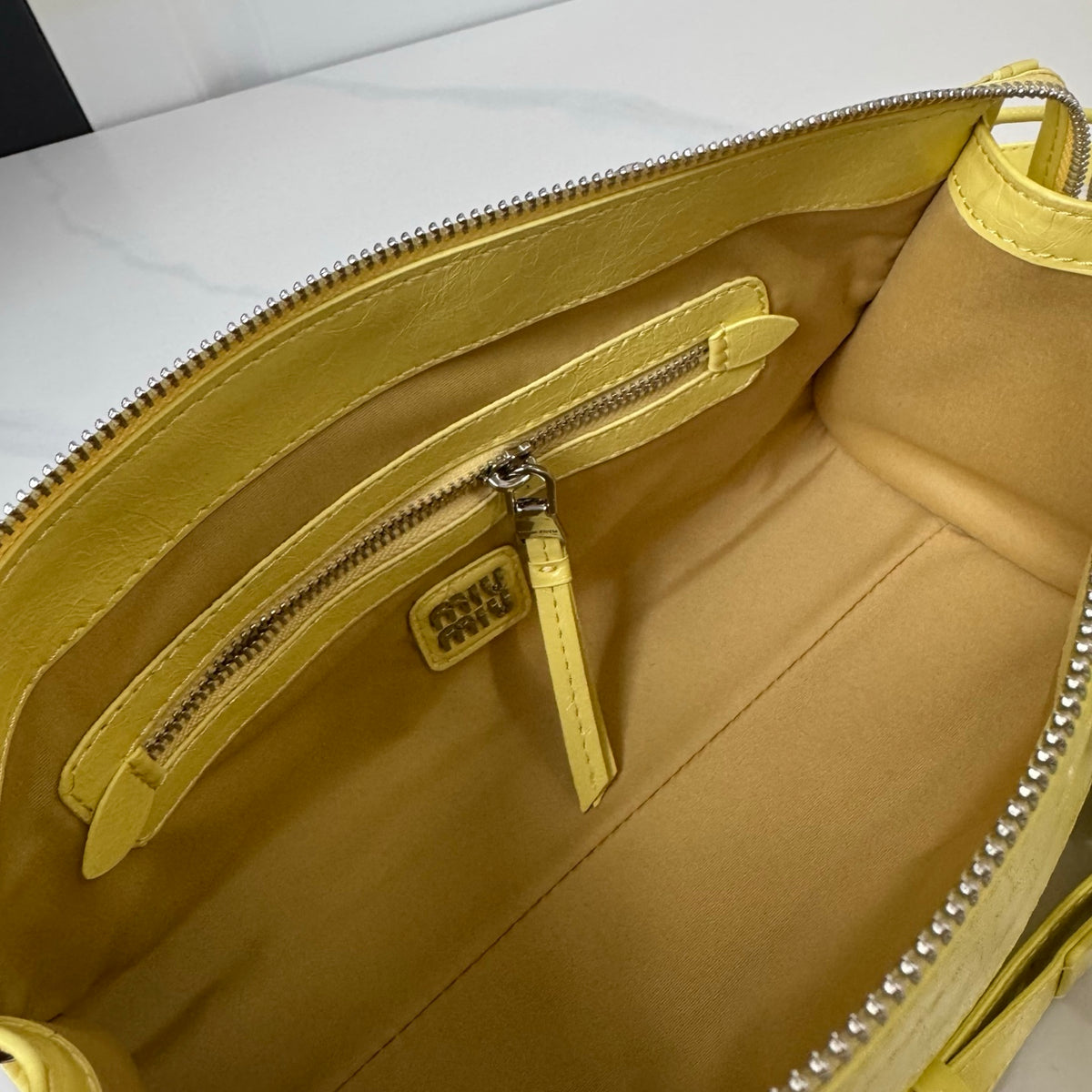 B1R76A21 Fashion leather bag