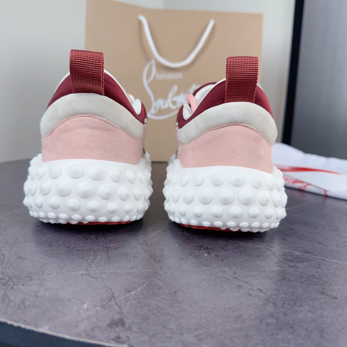 Z2P96A11 Fashion high-quality shoes