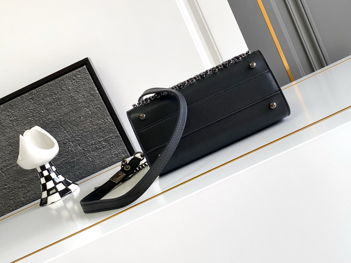 B1N96VL18 Popular leather bag