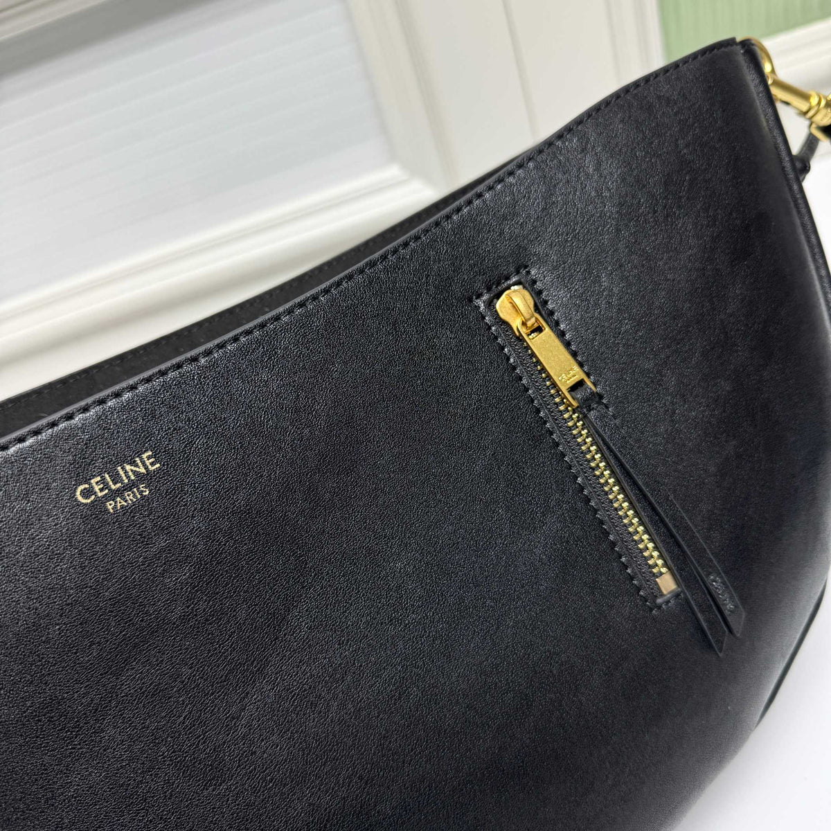 B1R86N3 Popular leather bag