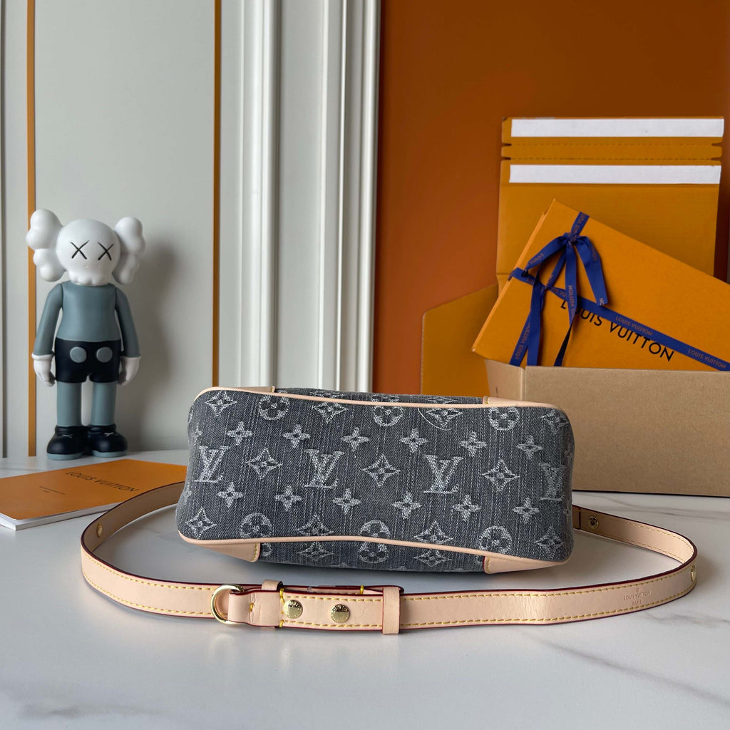 B1R76E04 Fashion bag