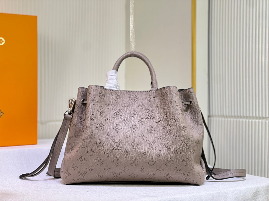 15XE13B Popular  leather bag)